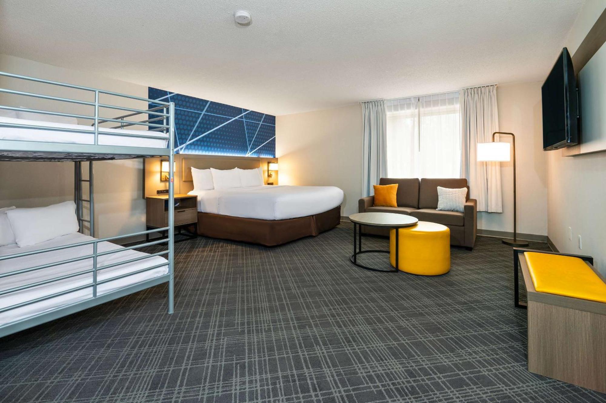 Comfort Inn & Suites Barrie Buitenkant foto